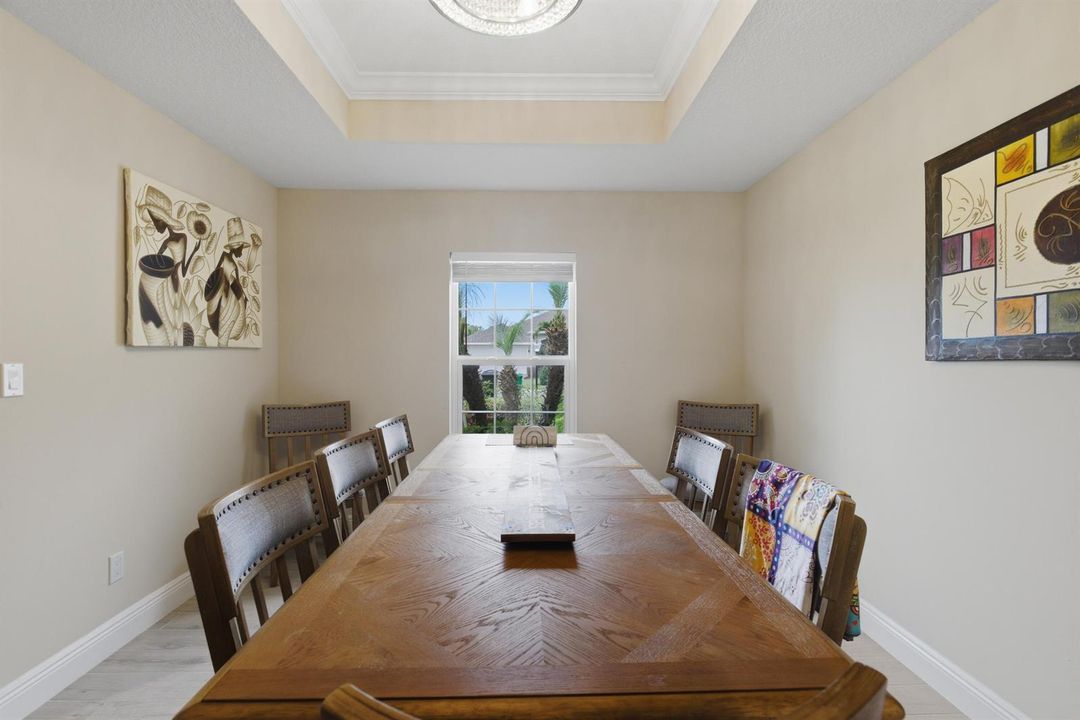 3 Dining Rm