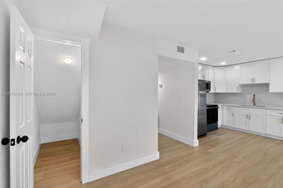 Activo con contrato: $3,300 (3 camas, 2 baños, 1606 Pies cuadrados)