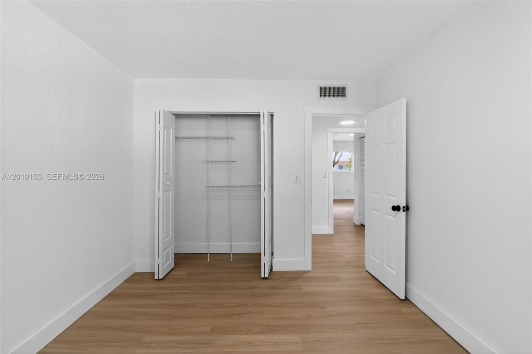 Activo con contrato: $3,300 (3 camas, 2 baños, 1606 Pies cuadrados)