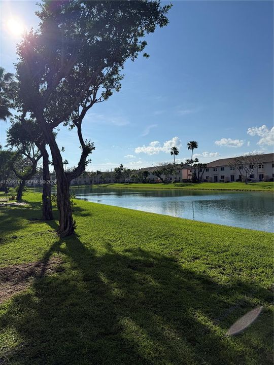 En Venta: $199,900 (2 camas, 2 baños, 822 Pies cuadrados)