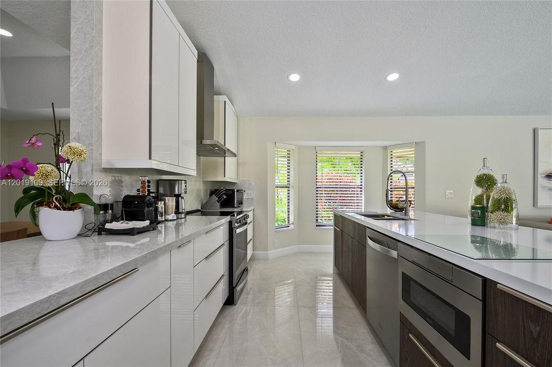 For Rent: $8,000 (4 beds, 2 baths, 2467 Square Feet)