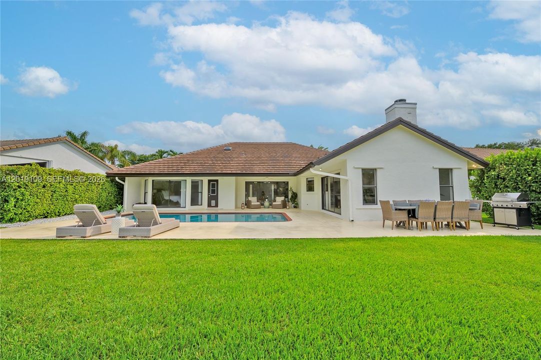 For Rent: $8,000 (4 beds, 2 baths, 2467 Square Feet)