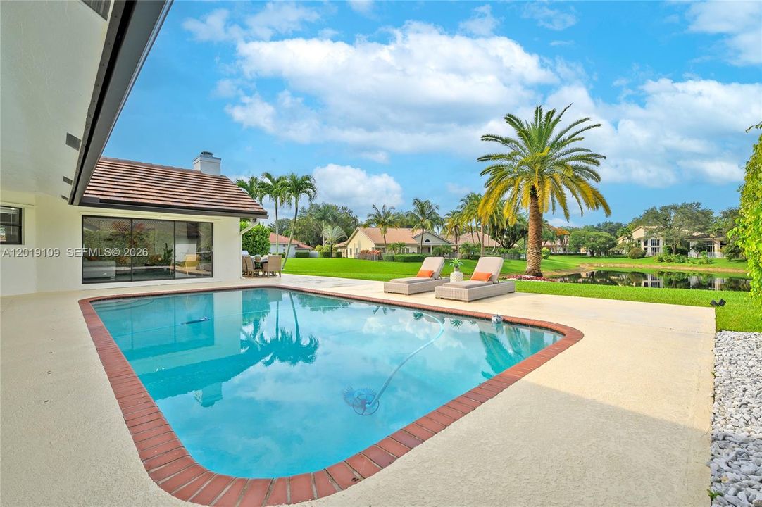 For Rent: $8,000 (4 beds, 2 baths, 2467 Square Feet)