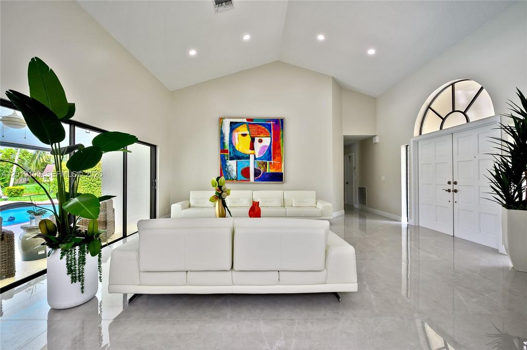 For Rent: $8,000 (4 beds, 2 baths, 2467 Square Feet)