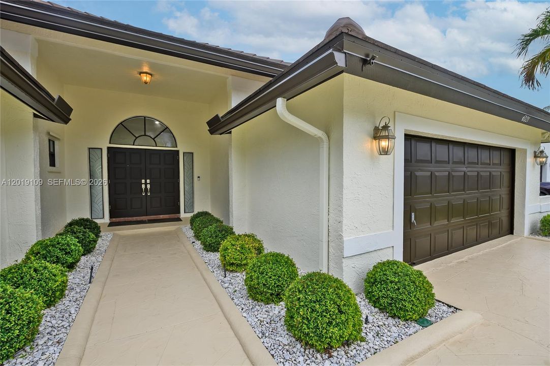 For Rent: $8,000 (4 beds, 2 baths, 2467 Square Feet)