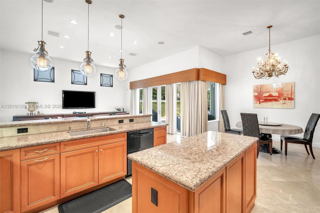 For Rent: $16,000 (6 beds, 5 baths, 5224 Square Feet)