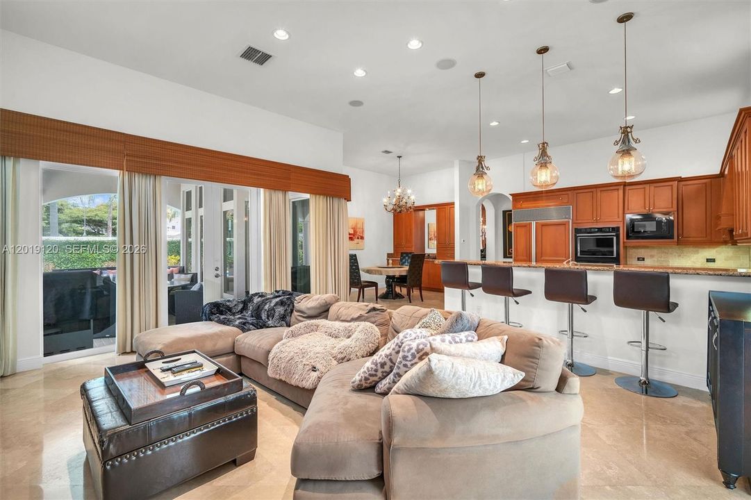 For Rent: $16,000 (6 beds, 5 baths, 5224 Square Feet)