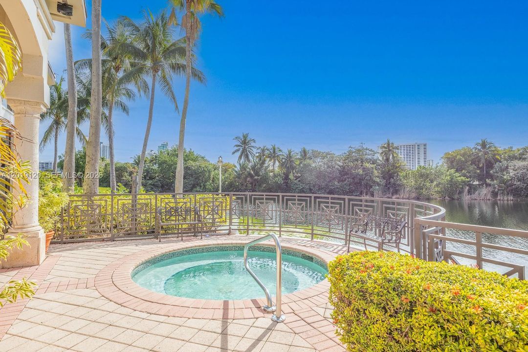 For Rent: $16,000 (6 beds, 5 baths, 5224 Square Feet)