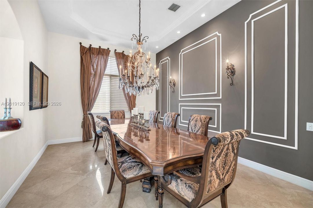 For Rent: $16,000 (6 beds, 5 baths, 5224 Square Feet)