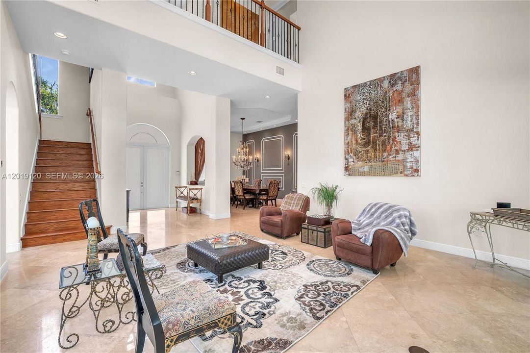 For Rent: $16,000 (6 beds, 5 baths, 5224 Square Feet)