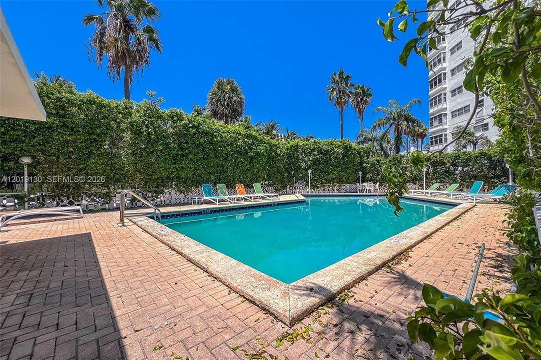 Activo con contrato: $420,000 (2 camas, 2 baños, 940 Pies cuadrados)