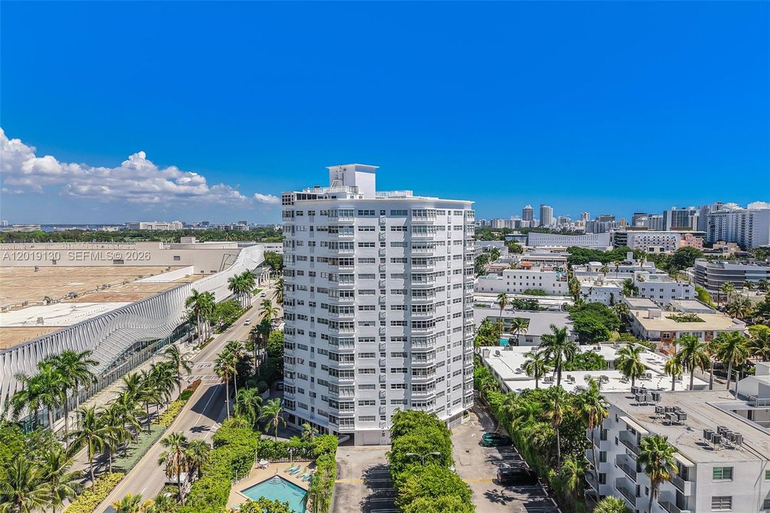 Activo con contrato: $420,000 (2 camas, 2 baños, 940 Pies cuadrados)