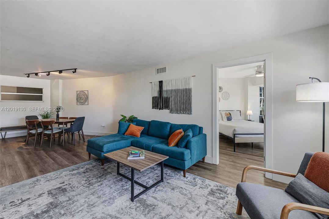 Activo con contrato: $420,000 (2 camas, 2 baños, 940 Pies cuadrados)