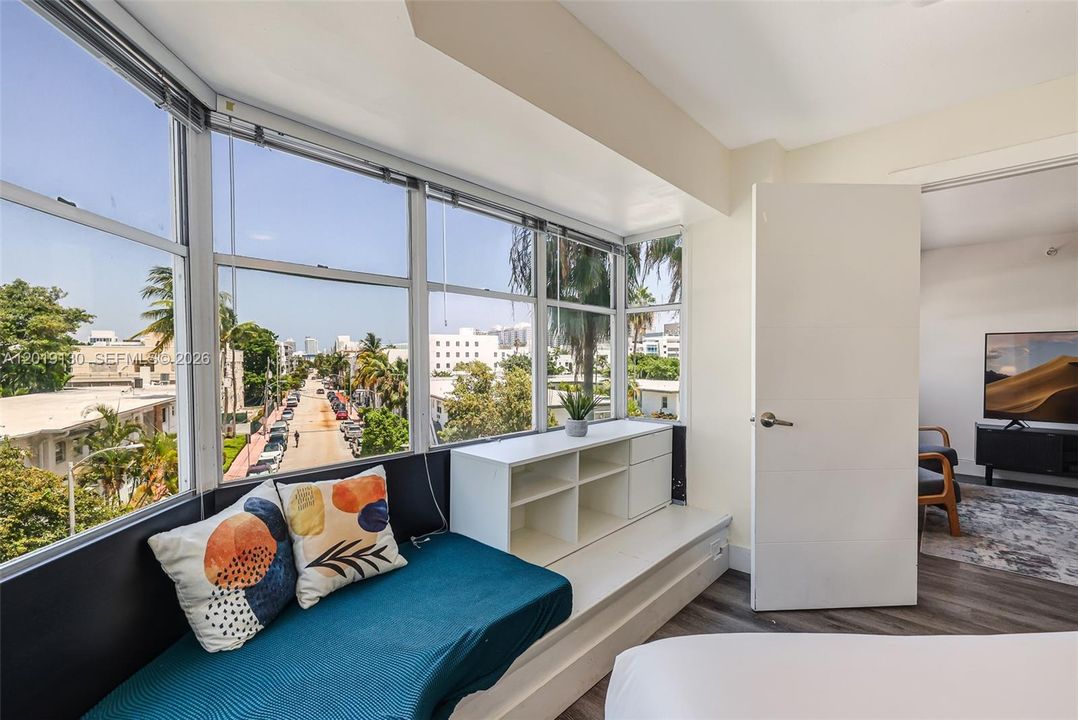 Activo con contrato: $420,000 (2 camas, 2 baños, 940 Pies cuadrados)