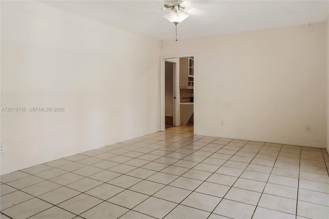 For Sale: $1,000,000 (4 beds, 2 baths, 2328 Square Feet)
