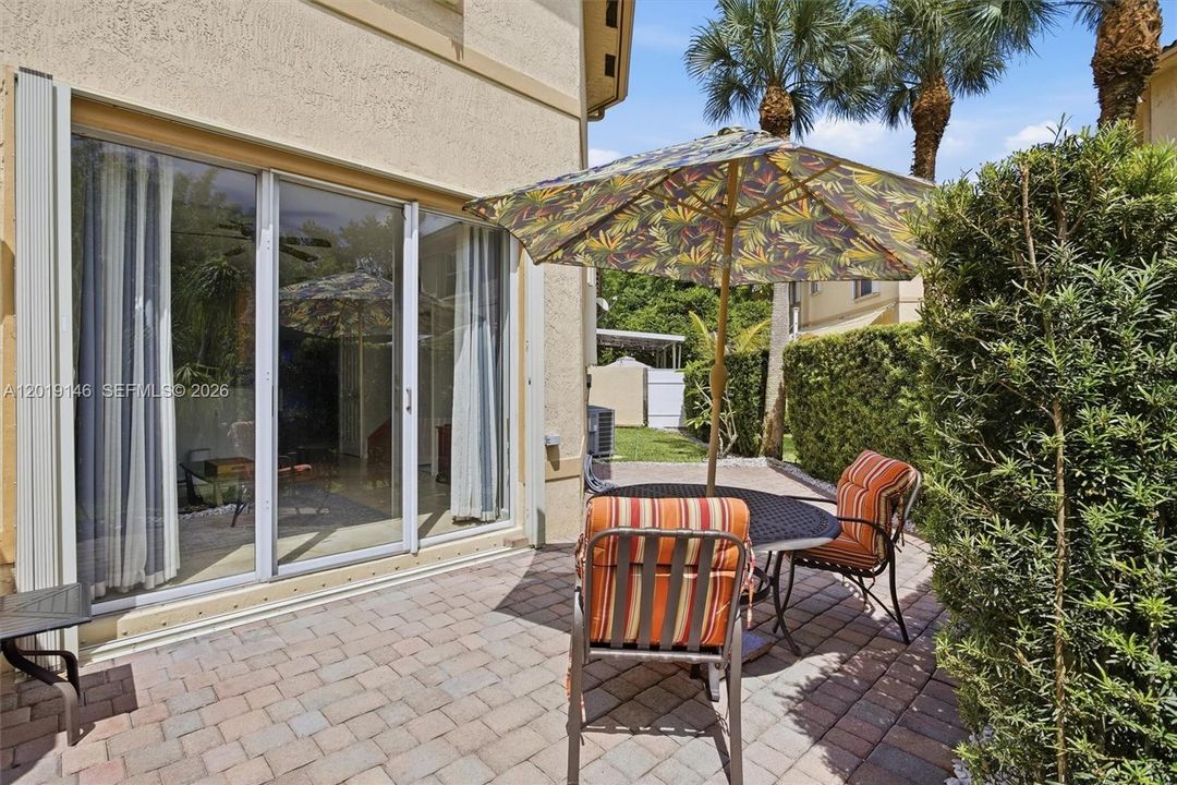 For Sale: $509,000 (3 beds, 2 baths, 1726 Square Feet)