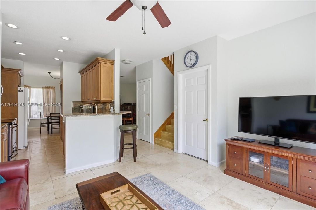 For Sale: $509,000 (3 beds, 2 baths, 1726 Square Feet)