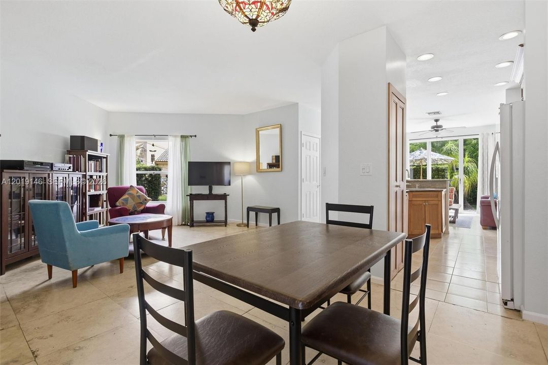 For Sale: $509,000 (3 beds, 2 baths, 1726 Square Feet)