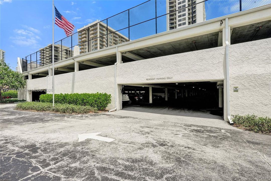 For Sale: $675,000 (2 beds, 2 baths, 1508 Square Feet)