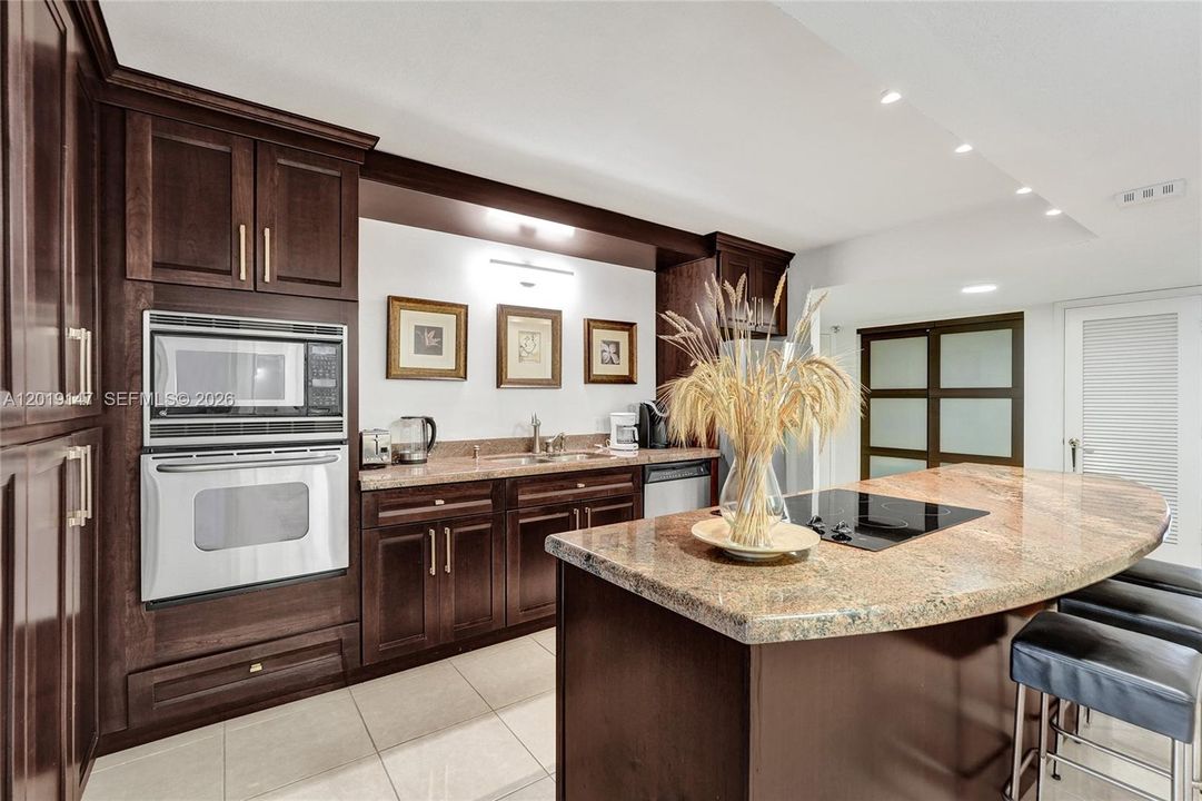For Sale: $675,000 (2 beds, 2 baths, 1508 Square Feet)