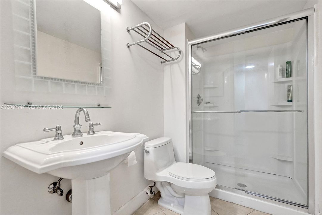 For Sale: $675,000 (2 beds, 2 baths, 1508 Square Feet)