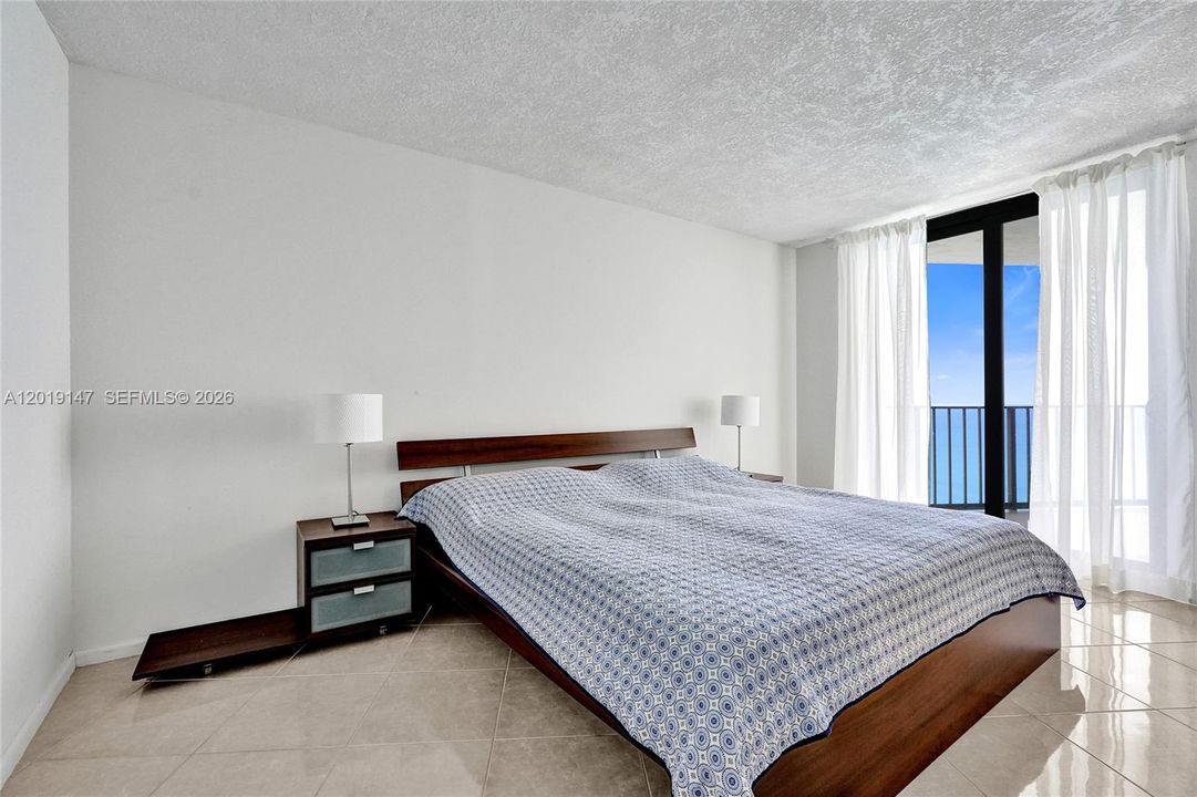 For Sale: $675,000 (2 beds, 2 baths, 1508 Square Feet)