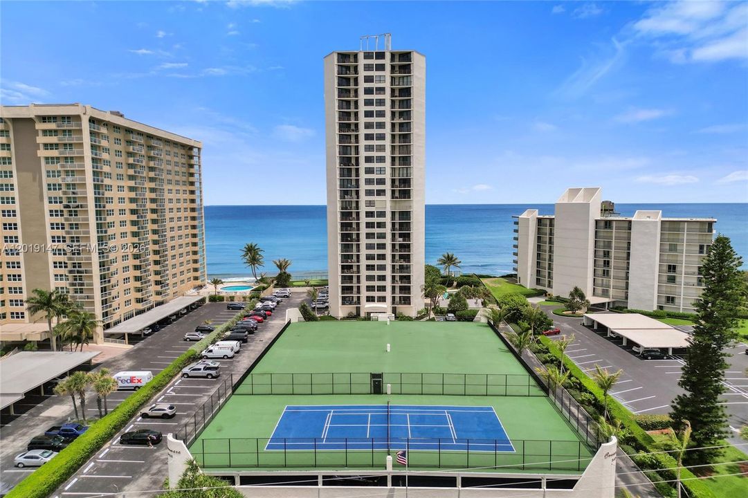 For Sale: $675,000 (2 beds, 2 baths, 1508 Square Feet)
