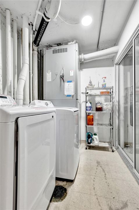 For Sale: $675,000 (2 beds, 2 baths, 1508 Square Feet)