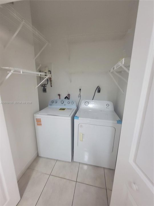 В аренду: $2,800 (3 спален, 2 ванн, 1171 Квадратных фут)