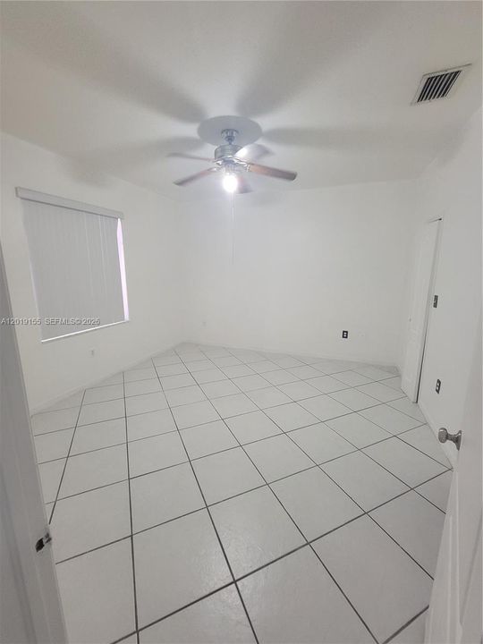 В аренду: $2,800 (3 спален, 2 ванн, 1171 Квадратных фут)
