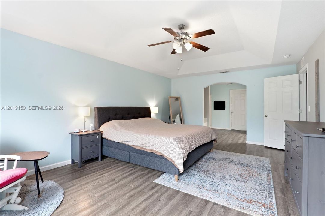 For Sale: $490,000 (4 beds, 3 baths, 2742 Square Feet)