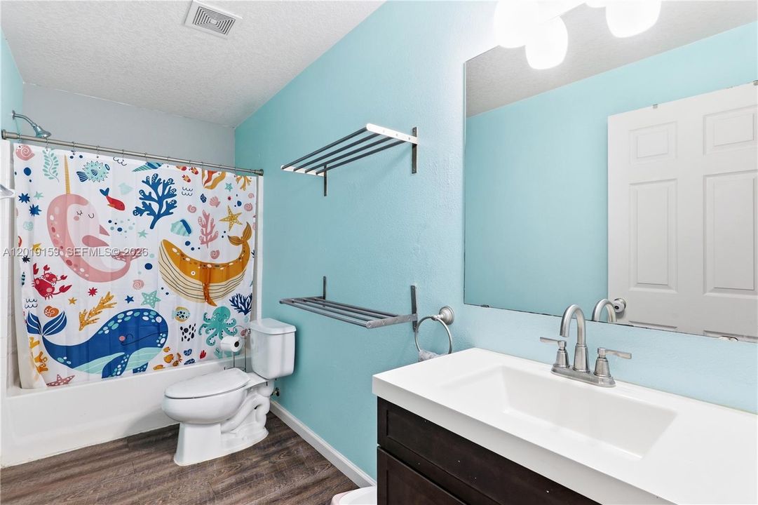 For Sale: $490,000 (4 beds, 3 baths, 2742 Square Feet)