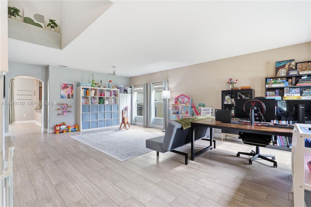 For Sale: $490,000 (4 beds, 3 baths, 2742 Square Feet)