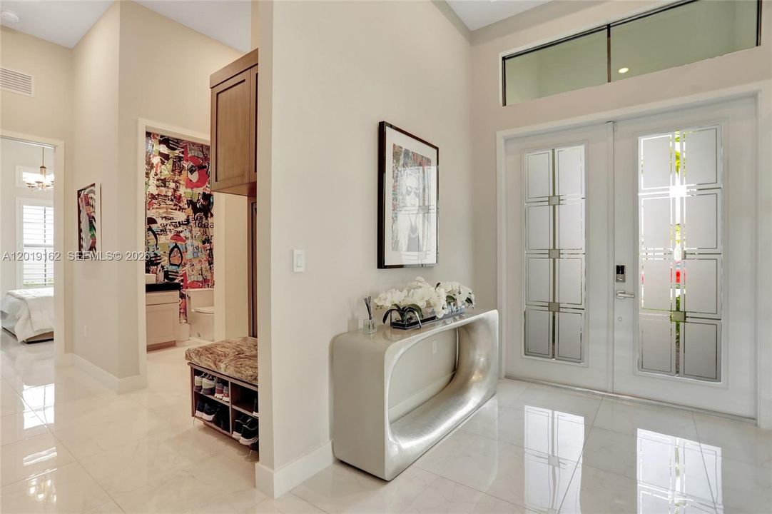 For Sale: $1,750,000 (3 beds, 2 baths, 2613 Square Feet)