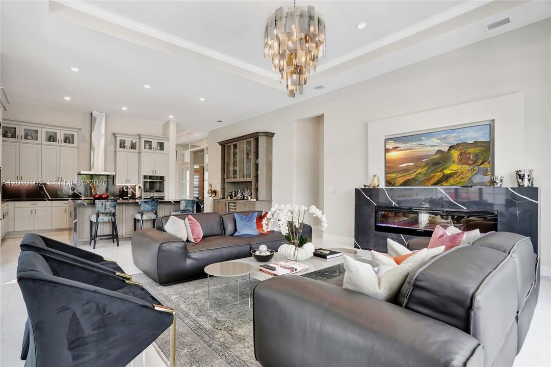 For Sale: $1,750,000 (3 beds, 2 baths, 2613 Square Feet)