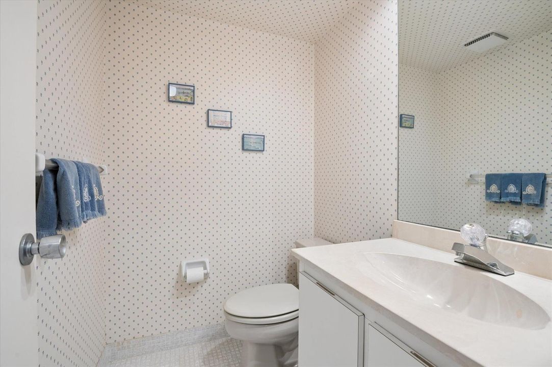 17-Cowan-806 Cypress Blvd #408-16