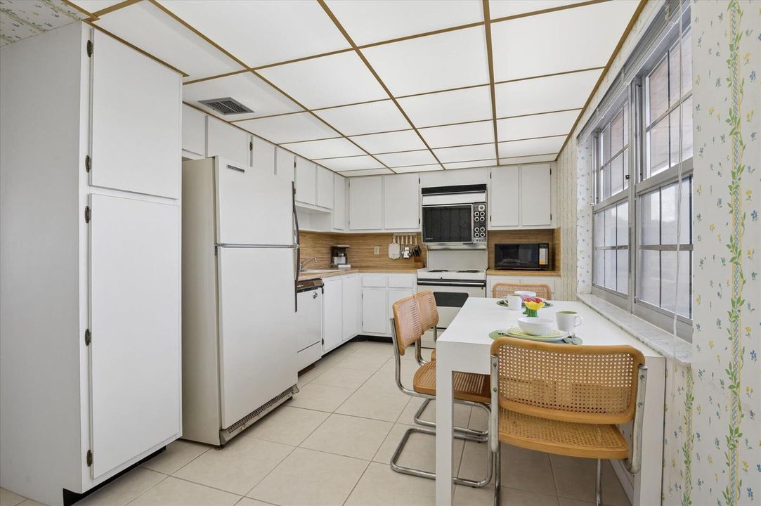 08-Cowan-806 Cypress Blvd #408-7