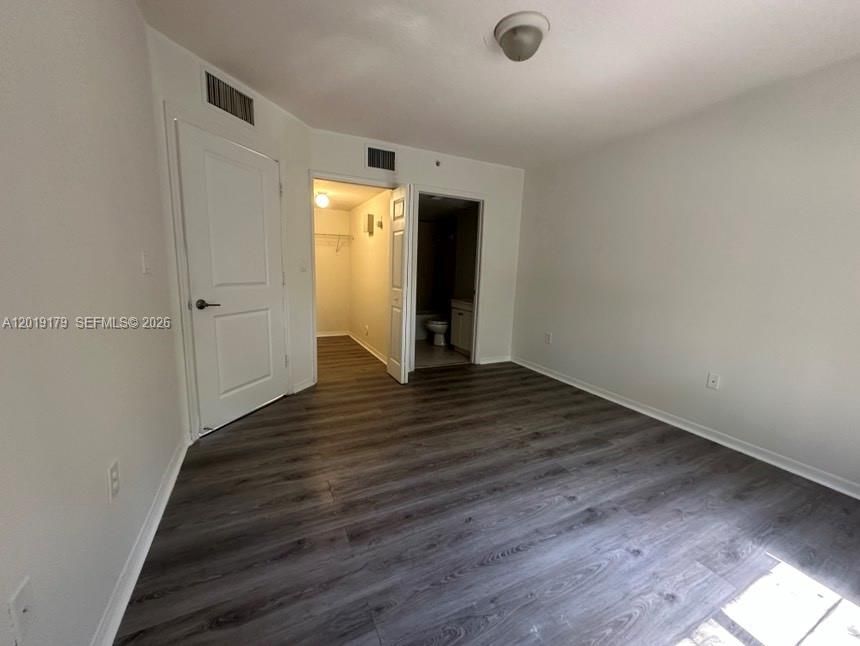 For Sale: $266,000 (2 beds, 2 baths, 809 Square Feet)