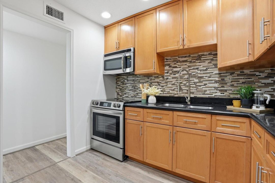 20-460 NW 136th St_020