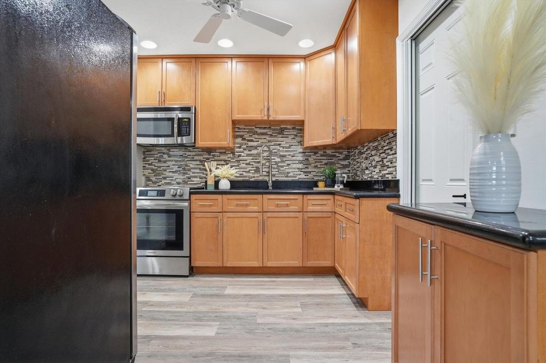15-460 NW 136th St_015