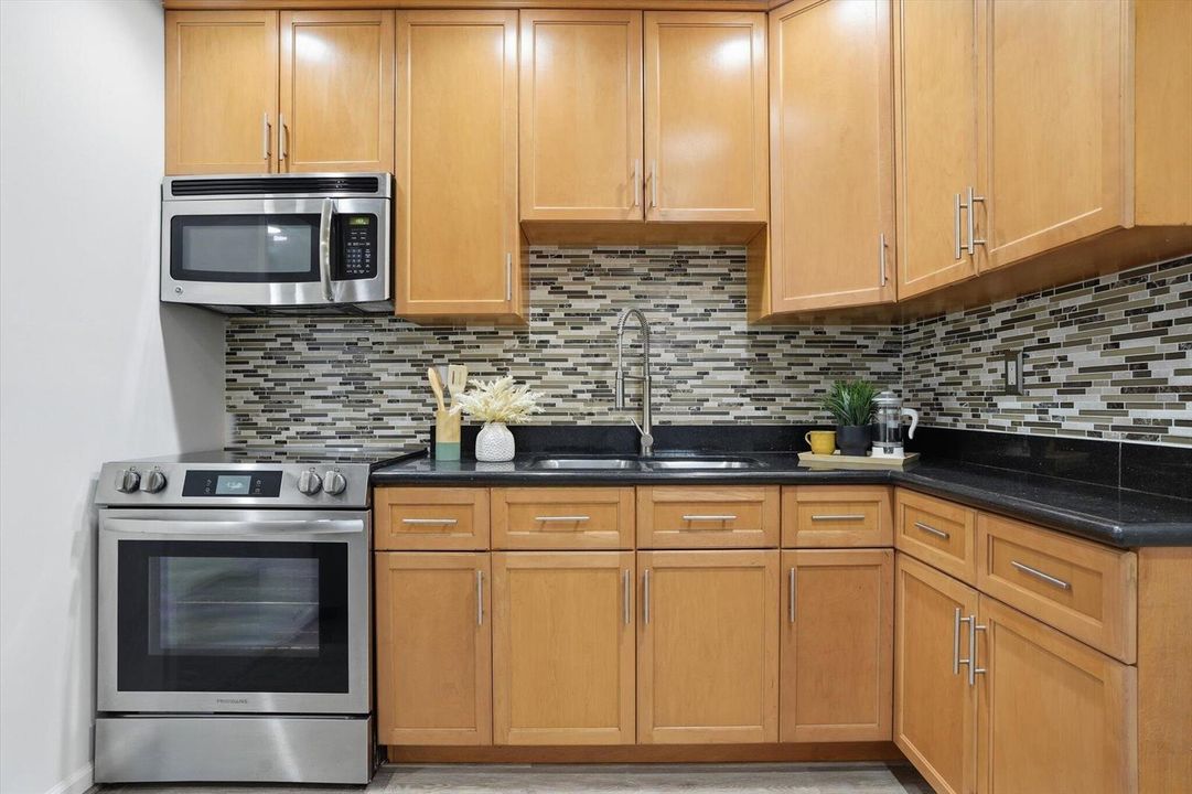 17-460 NW 136th St_017