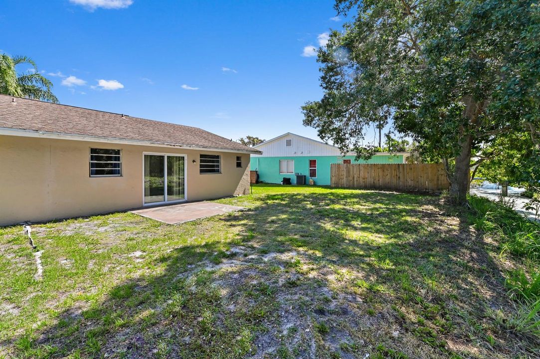 20 backyard 03