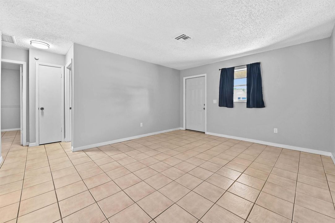04 living room 03