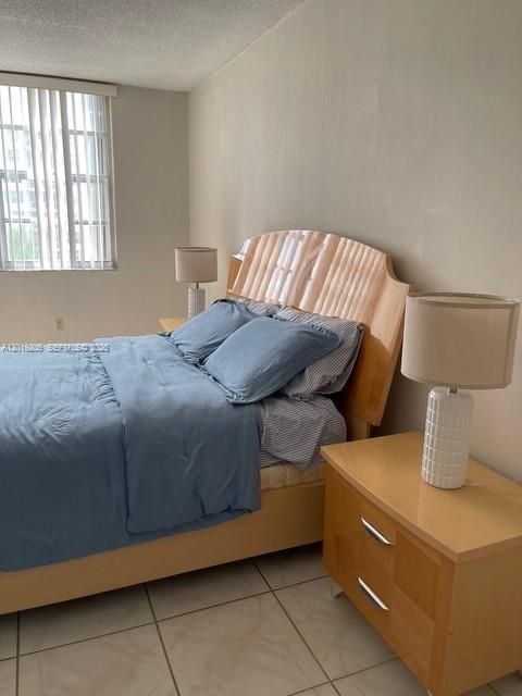 В аренду: $3,300 (1 спален, 2 ванн, 824 Квадратных фут)