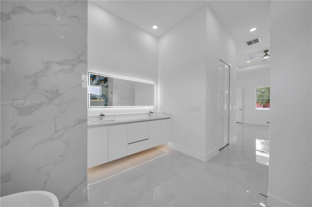 En Venta: $489,900 (3 camas, 3 baños, 0 Pies cuadrados)