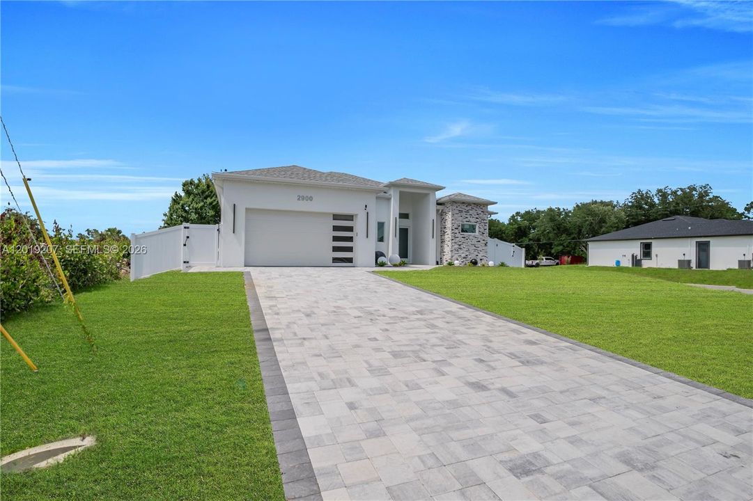 En Venta: $489,900 (3 camas, 3 baños, 0 Pies cuadrados)