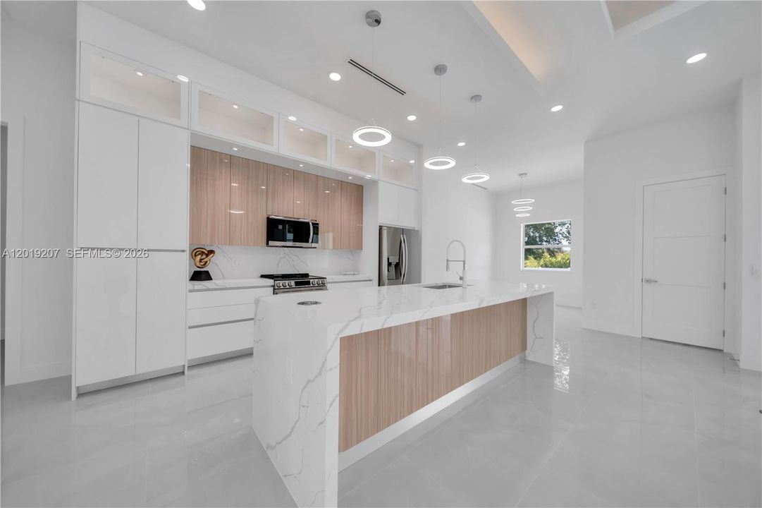 En Venta: $489,900 (3 camas, 3 baños, 0 Pies cuadrados)