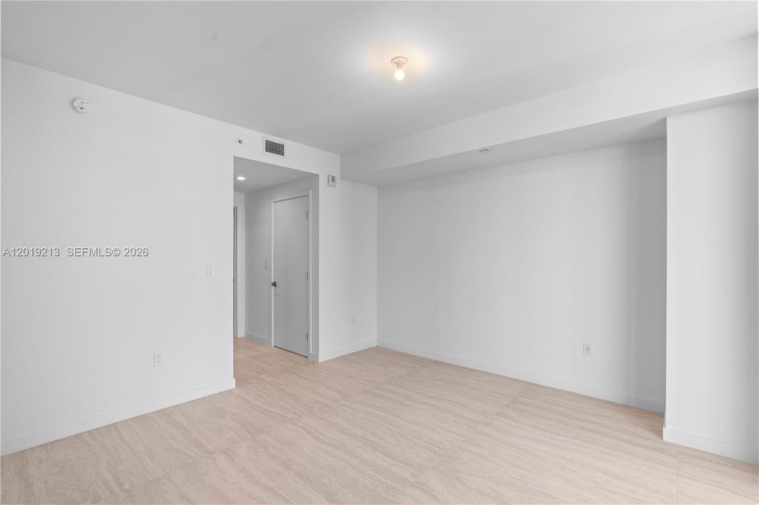 В аренду: $7,500 (2 спален, 2 ванн, 1286 Квадратных фут)