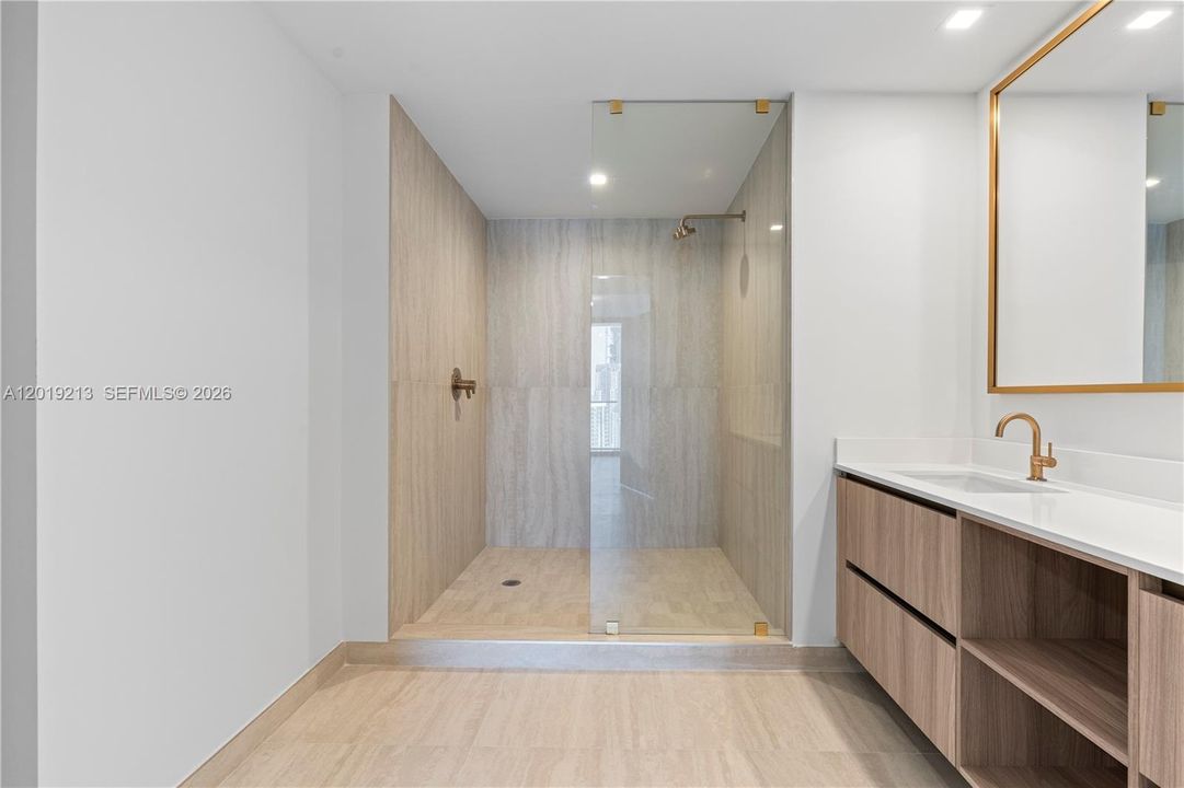 В аренду: $7,500 (2 спален, 2 ванн, 1286 Квадратных фут)