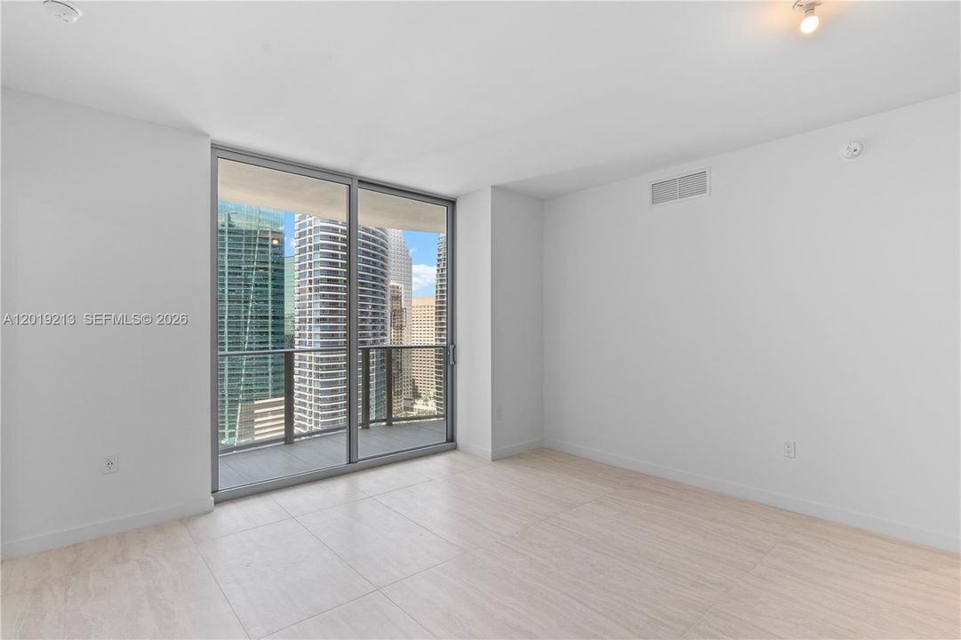 В аренду: $7,500 (2 спален, 2 ванн, 1286 Квадратных фут)